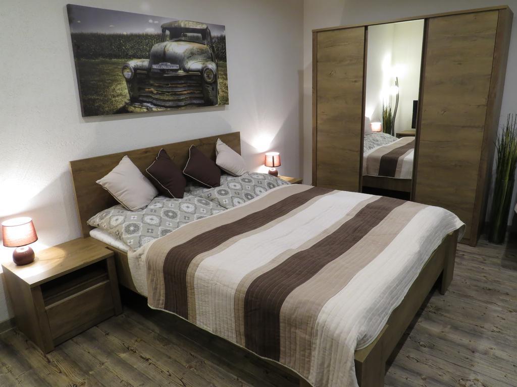 Apartmán Route 18 Liptovský Mikuláš Exteriér fotografie