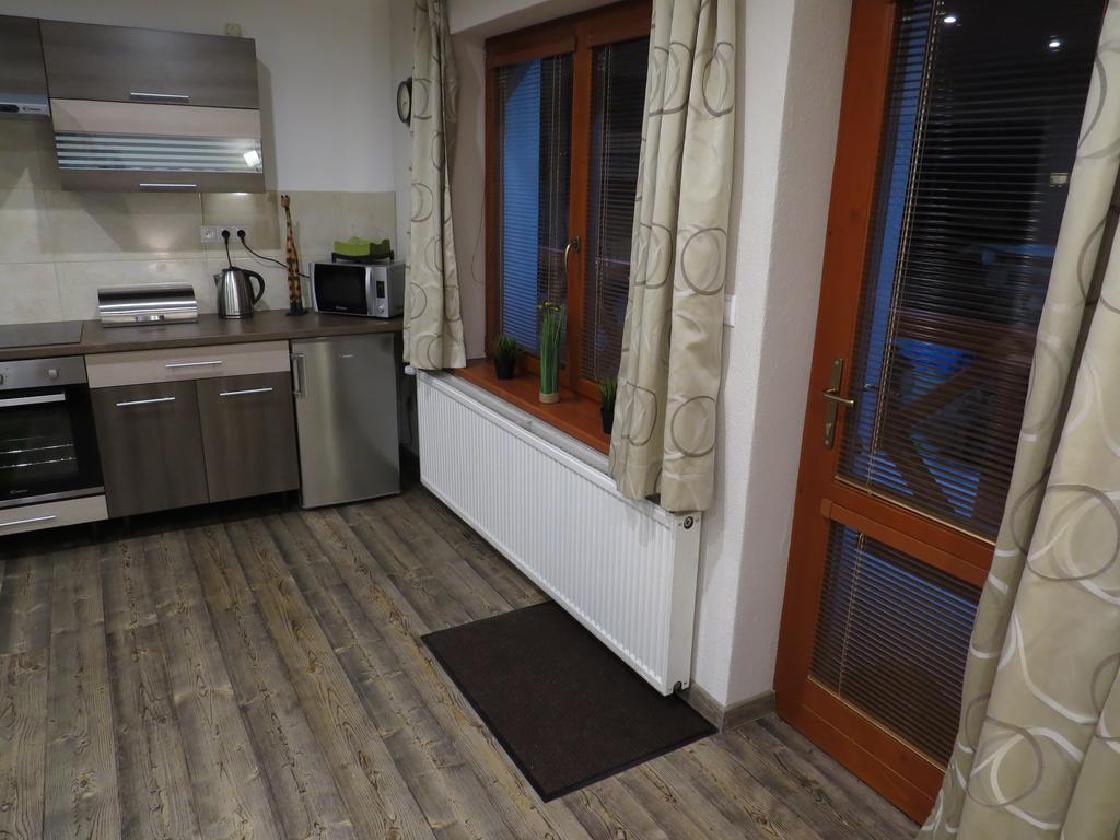 Apartmán Route 18 Liptovský Mikuláš Exteriér fotografie